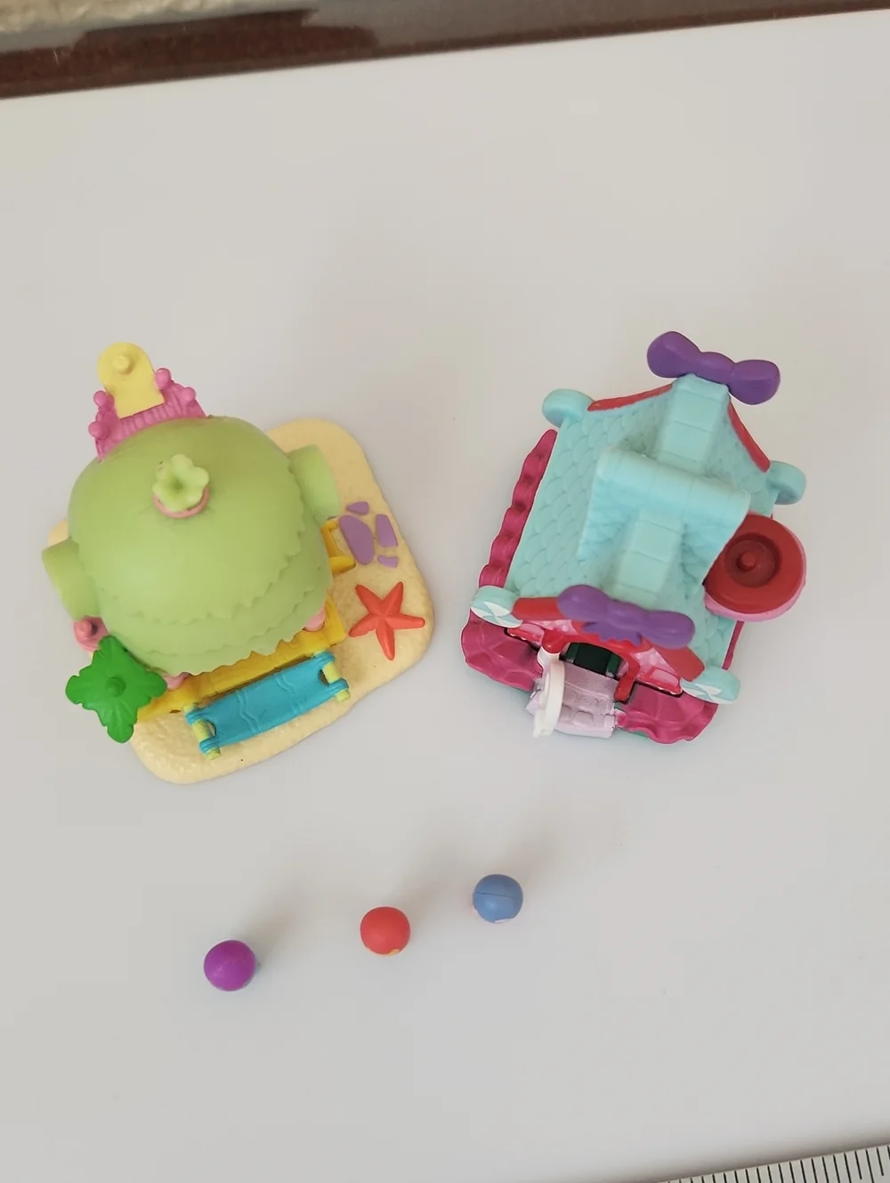 Nanables miniature playhouses and Nano character figures by Jazwares